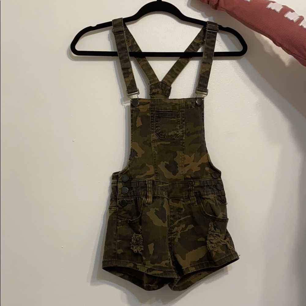 camo overall w/shorts